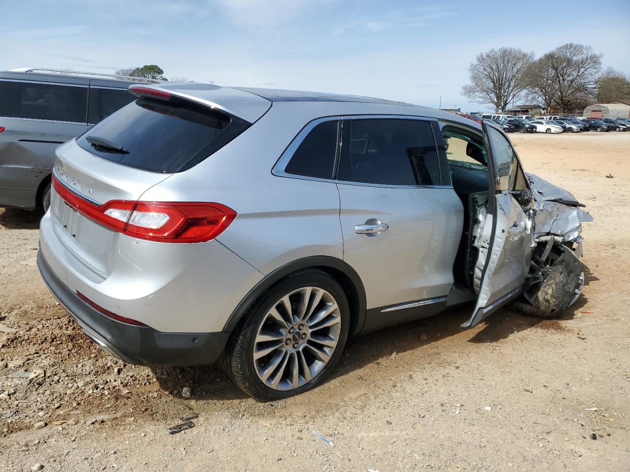 2016 Lincoln MKX - Image 3