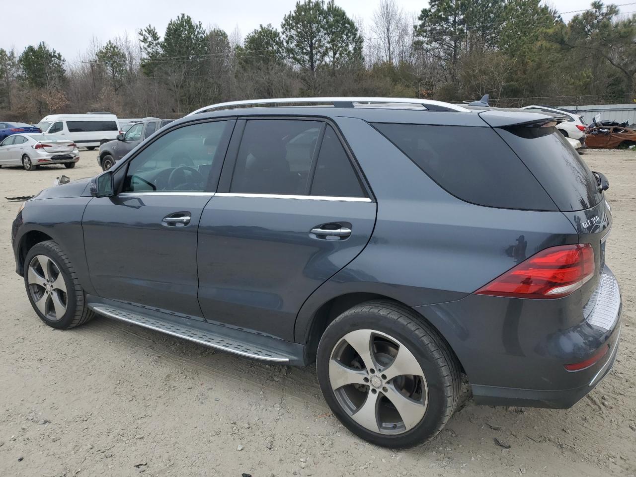 2016 Mercedes-Benz GLE - Image 2