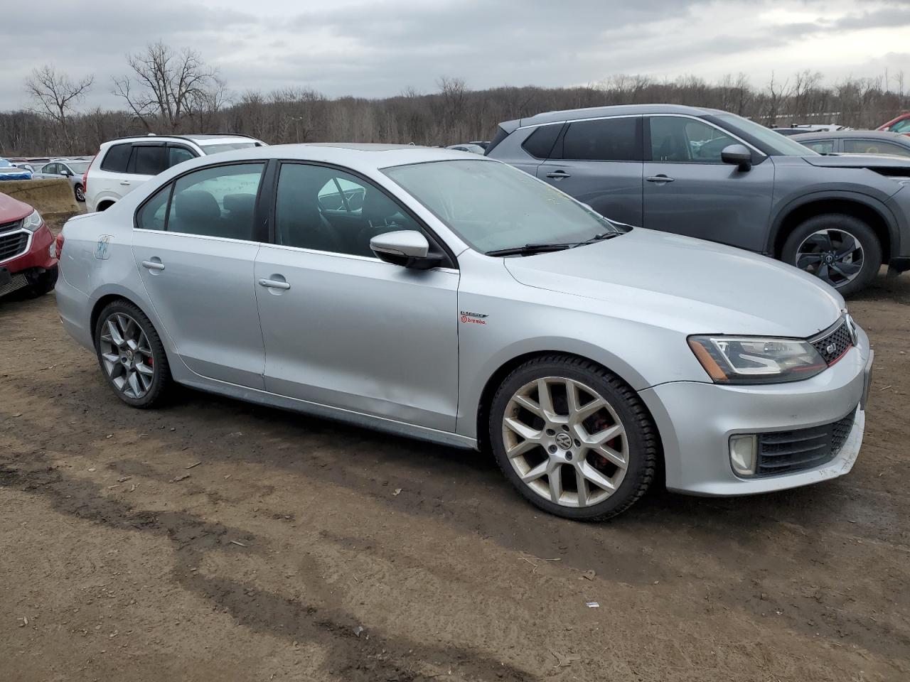 2014 Volkswagen Jetta - Image 4