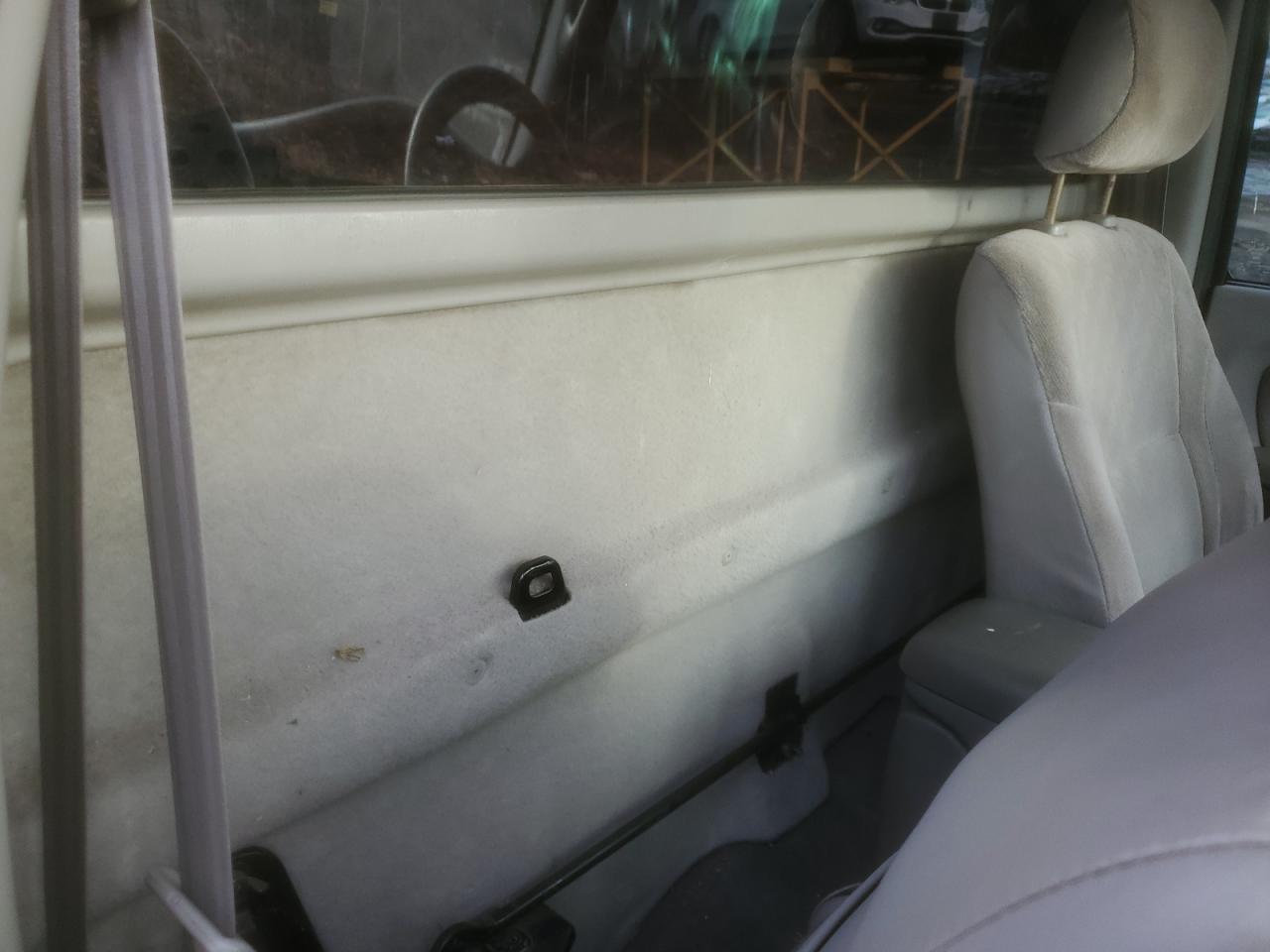 2004 Toyota Tacoma - Image 10