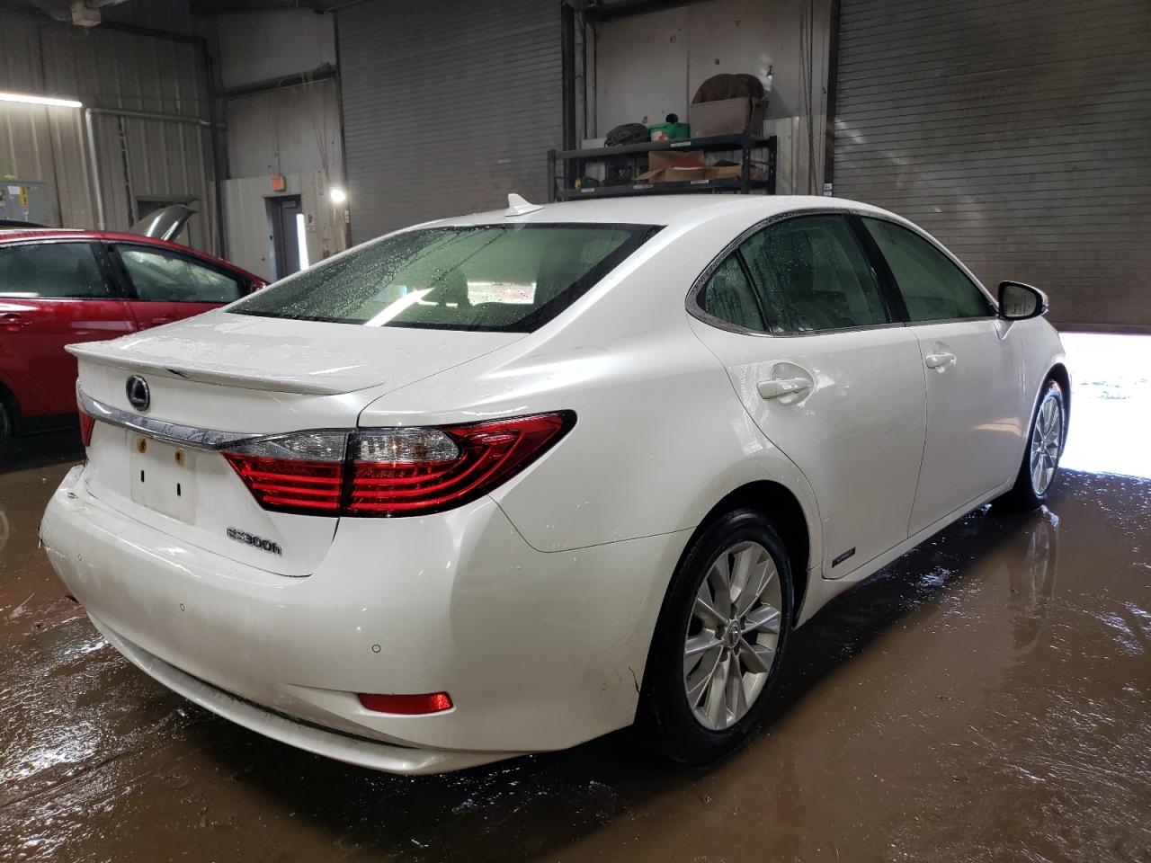 2013 Lexus ES - Image 3