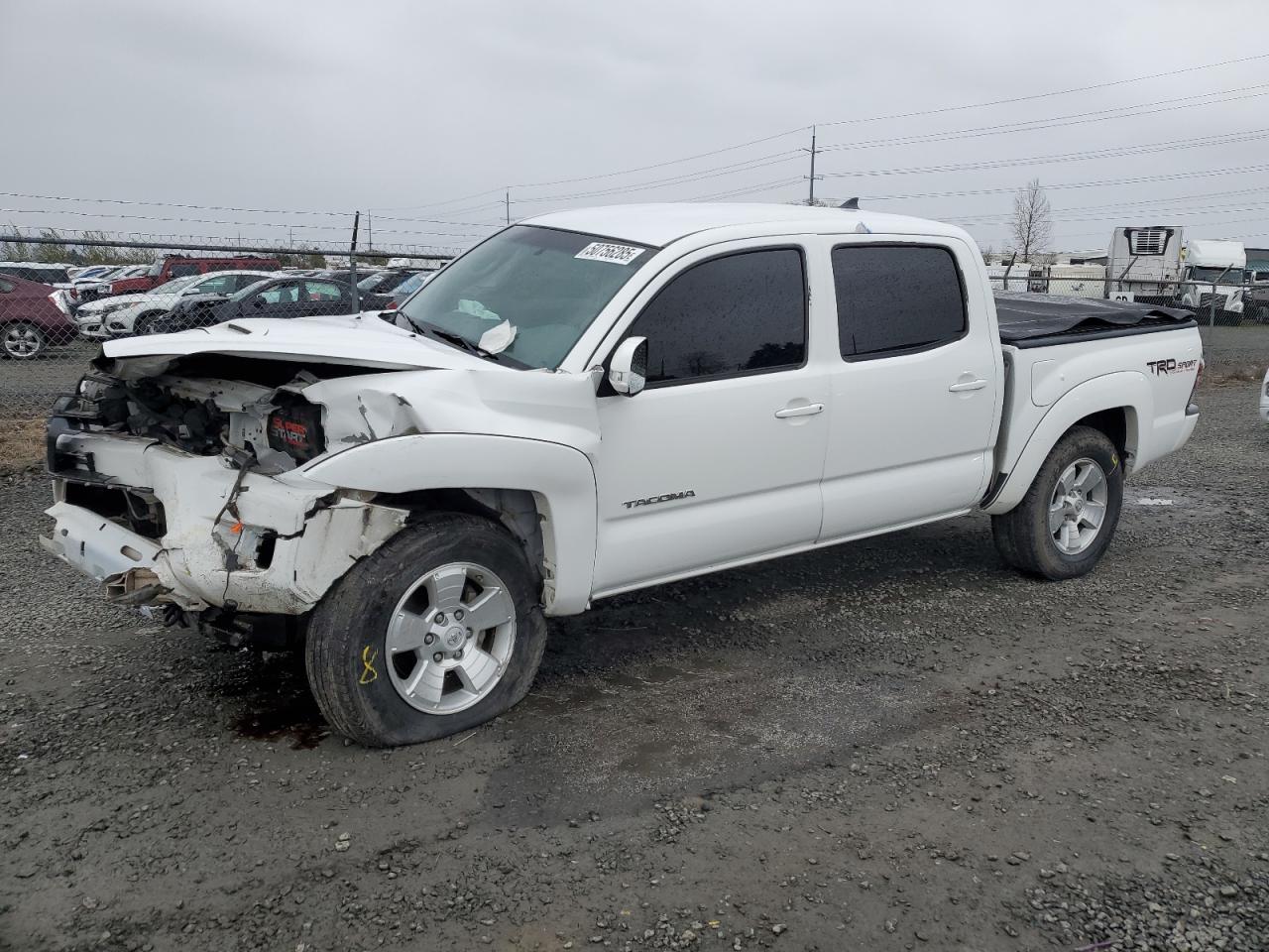 2015 Toyota Tacoma Double Cab na sprzedaż w Eugene, OR - Front End