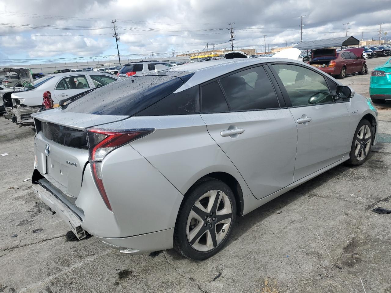 2016 Toyota Prius - Image 3