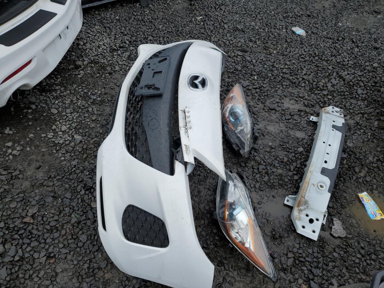 2012 Mazda 3 - Image 12