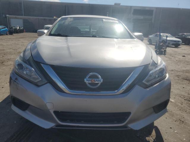 Седаны NISSAN ALTIMA 2016 Серебристый