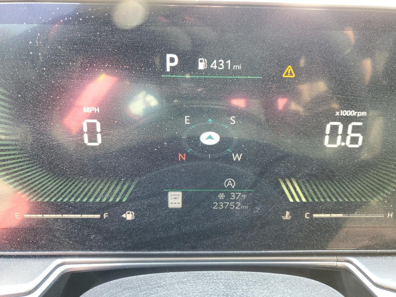 2024 Kia Sorento - Image 9