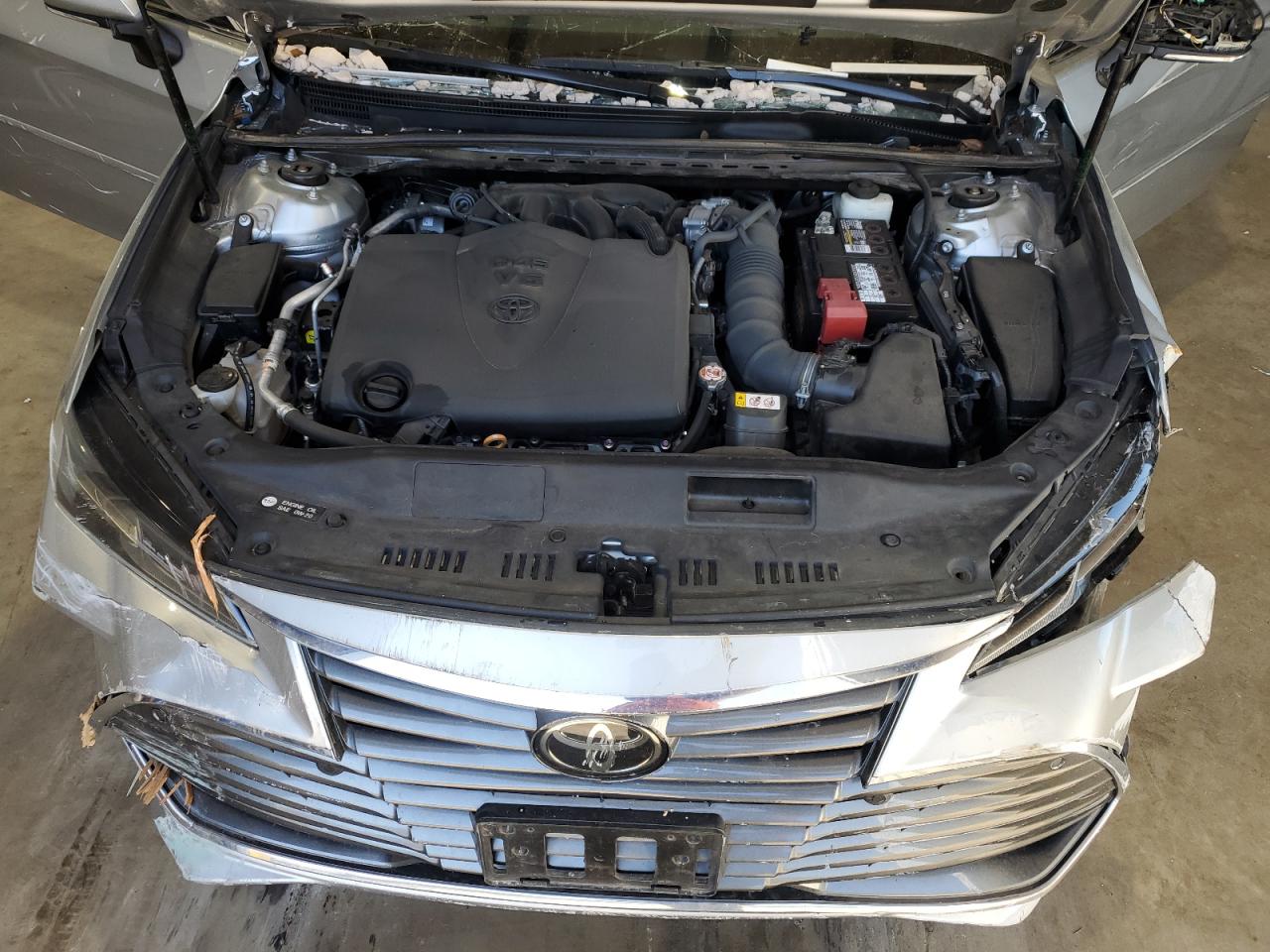 2021 Toyota Avalon - Image 13