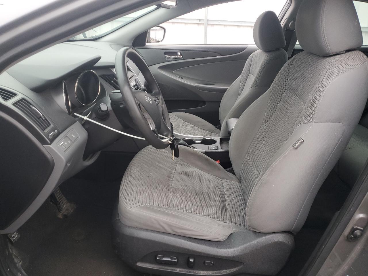 2013 Hyundai Sonata - Image 7