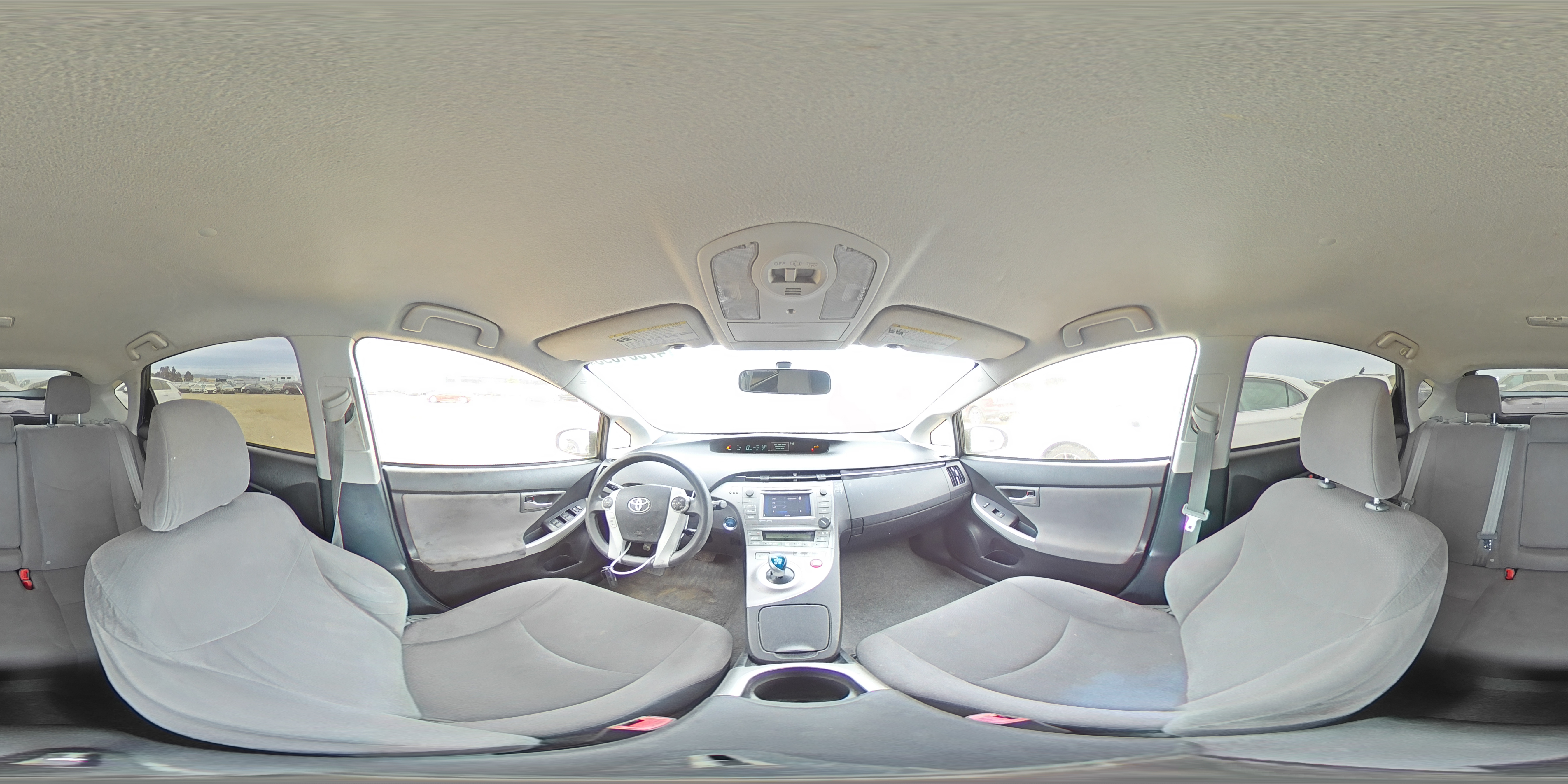 2012 Toyota Prius - Image 13