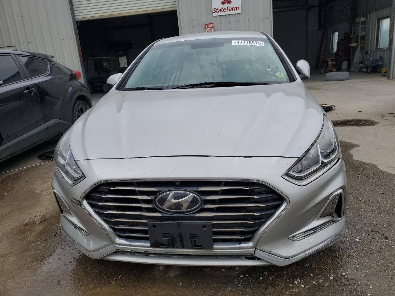 2019 Hyundai Sonata - Image 5