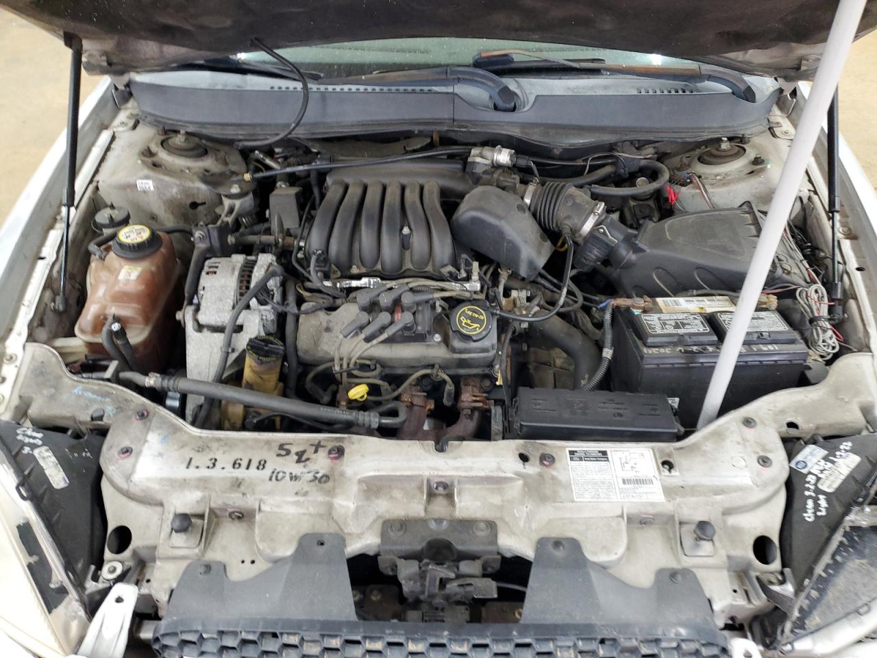 2002 Ford Taurus - Image 11