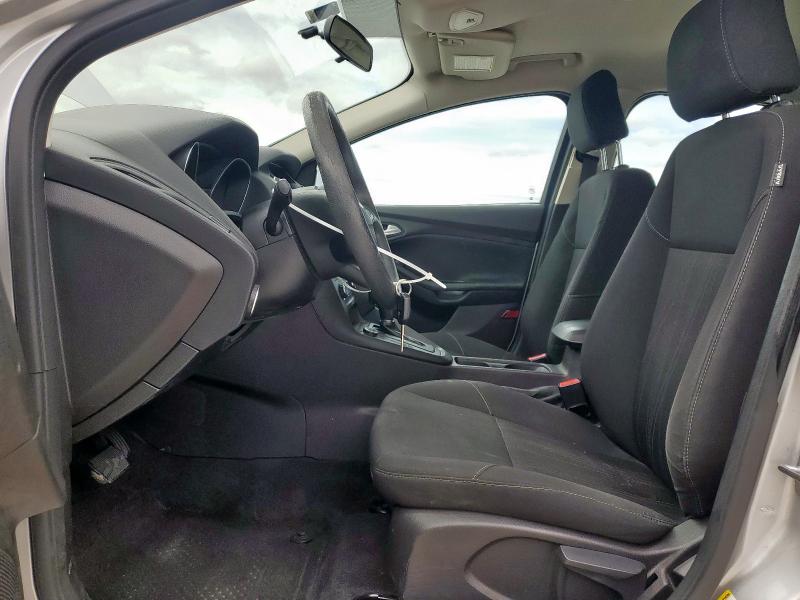  FORD FOCUS 2016 Srebrny