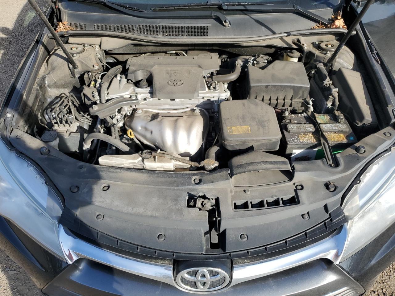 2015 Toyota Camry - Image 11