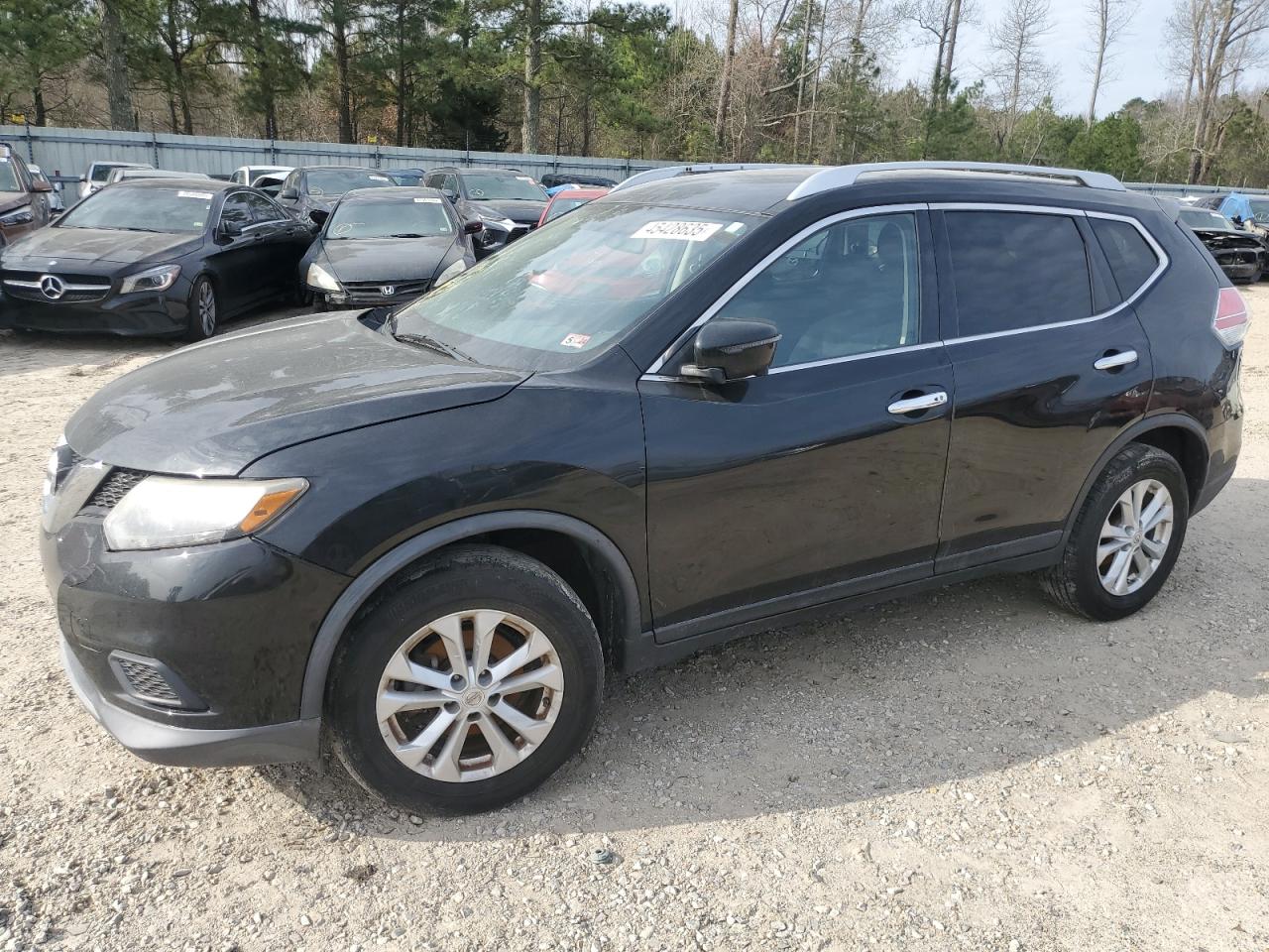 2016 Nissan Rogue - Image 2