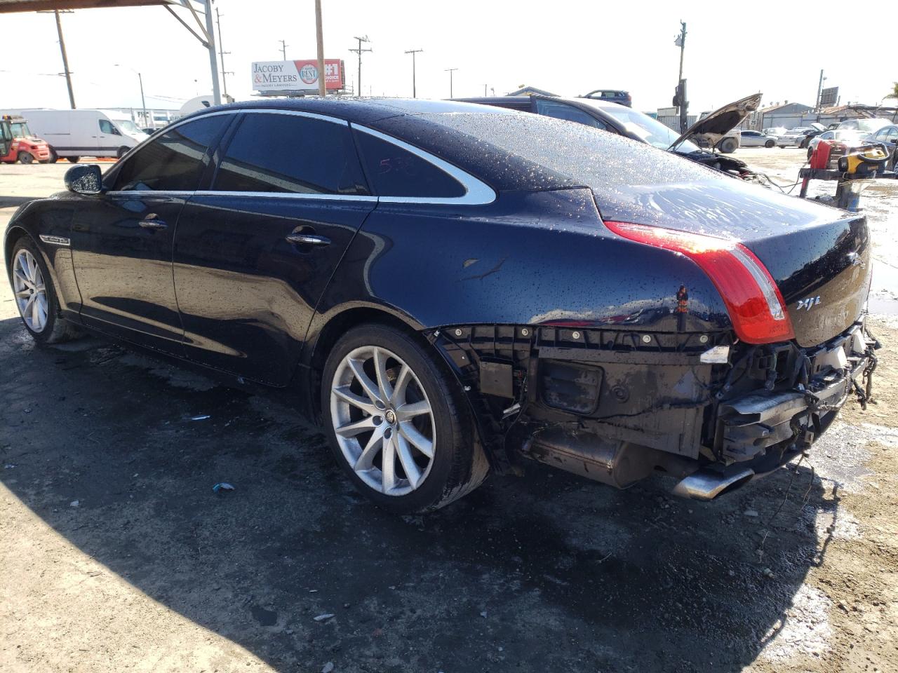 2012 Jaguar XJ - Image 2