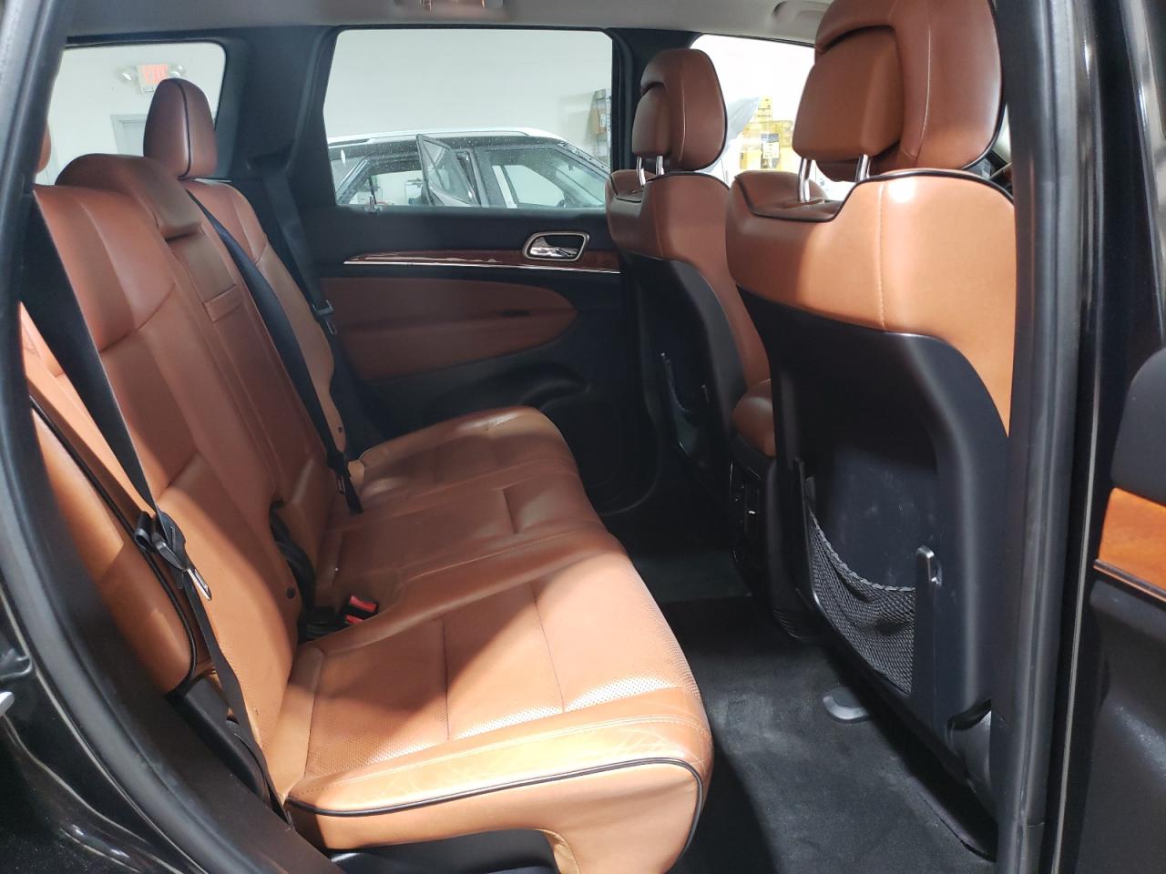 2012 Jeep Grand Cherokee - Image 11