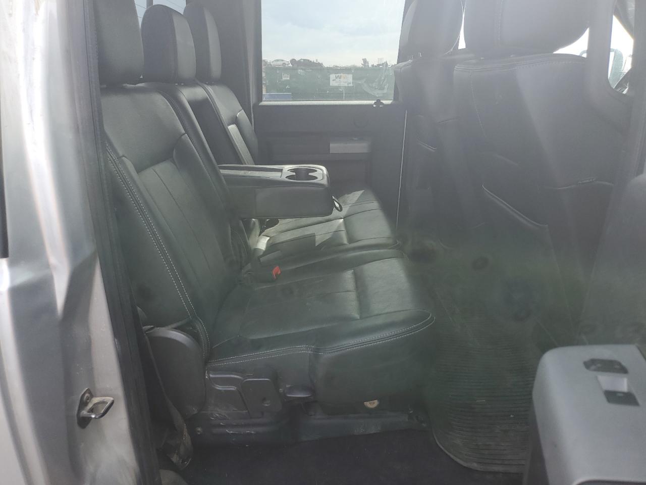 2015 Ford F350 - Image 10