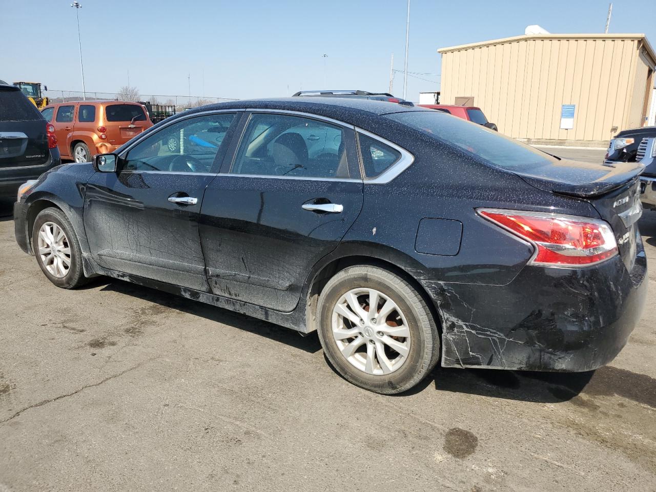2014 Nissan Altima - Image 2