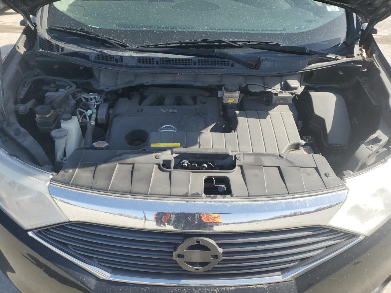 2015 Nissan Quest - Image 12