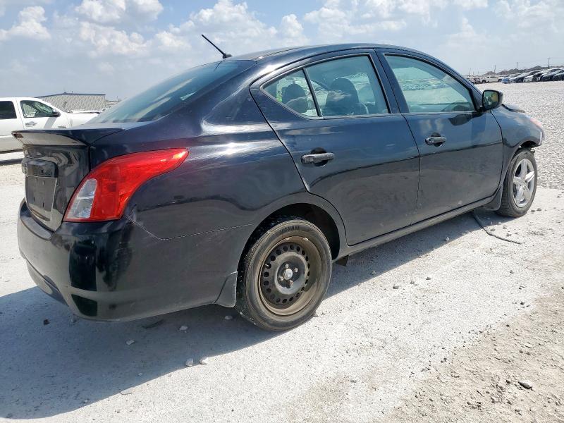  NISSAN VERSA 2018 Czarny