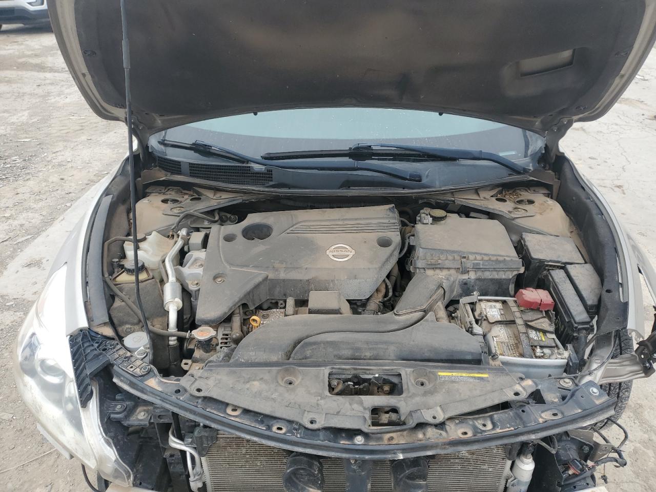 2014 Nissan Altima - Image 12