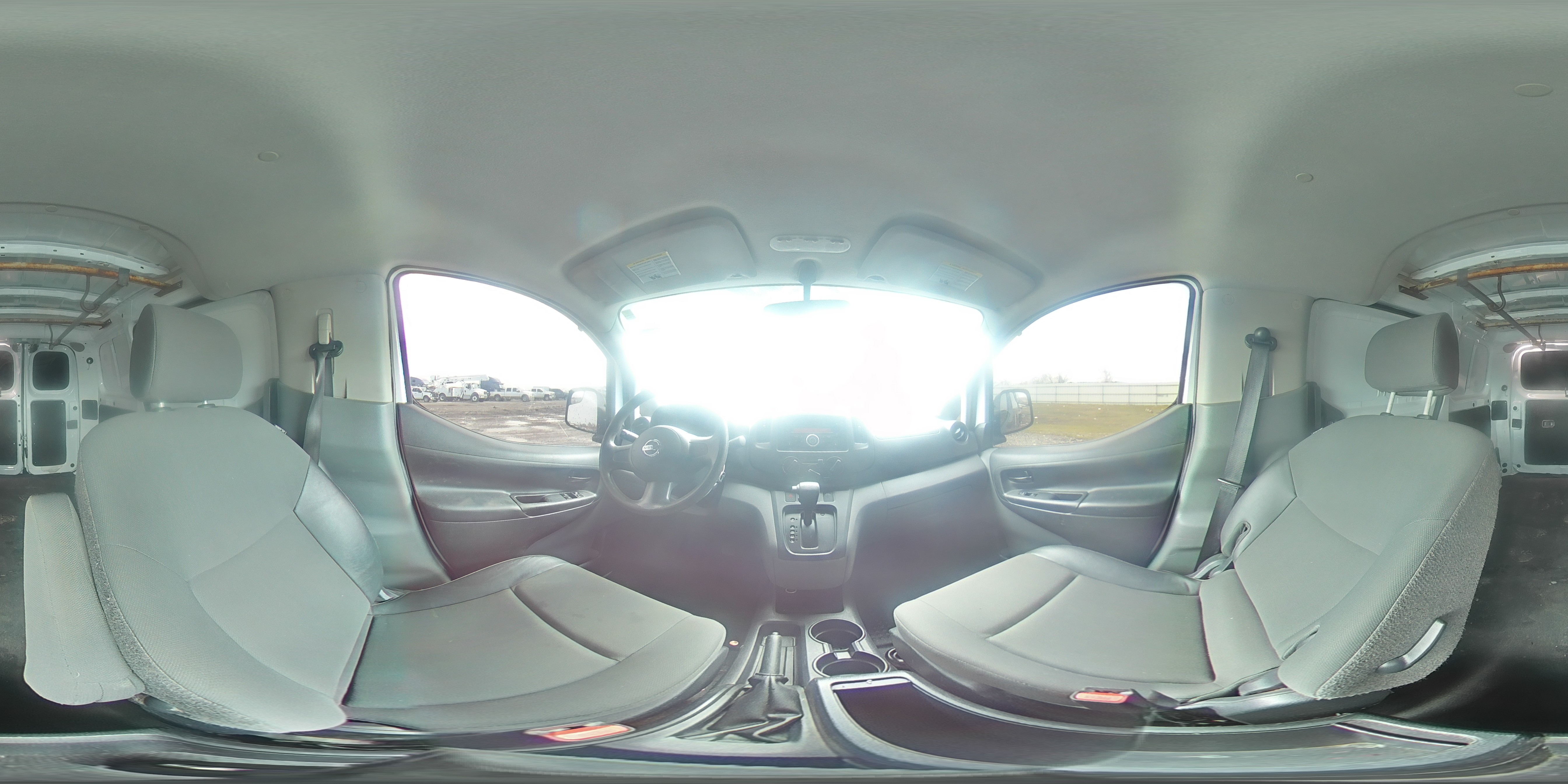2017 Nissan NV - Image 12