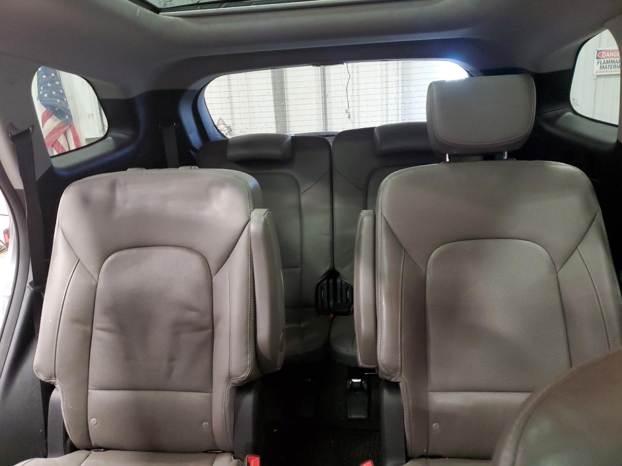 2019 Hyundai Santa Fe - Image 10