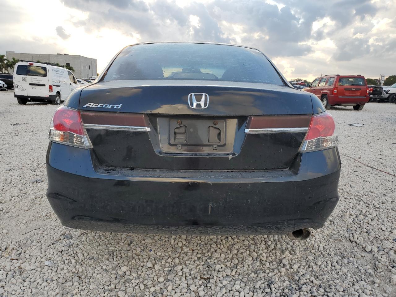 2011 Honda Accord - Image 6