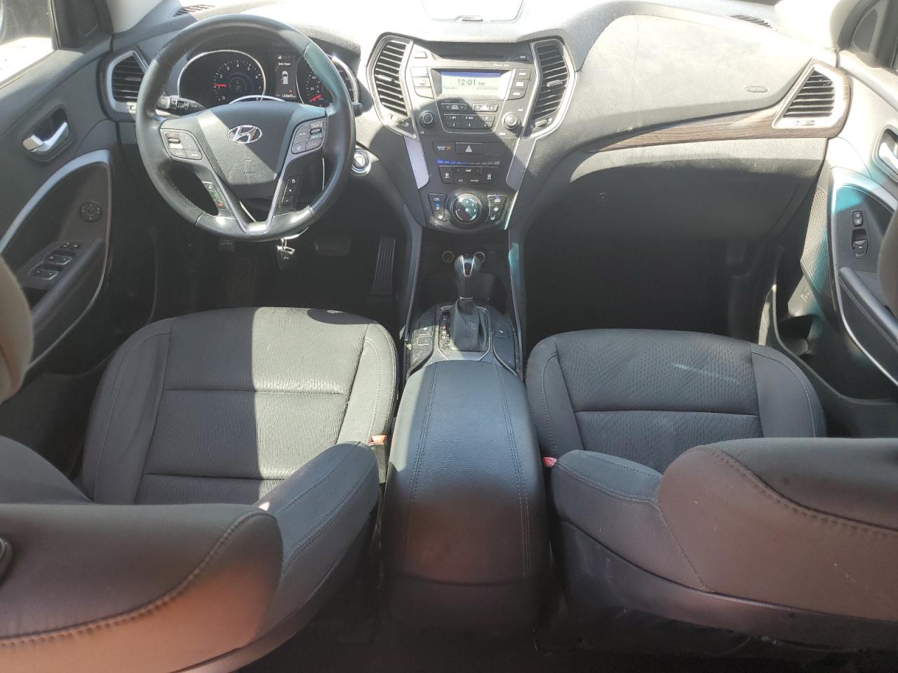 2013 Hyundai Santa Fe - Image 8