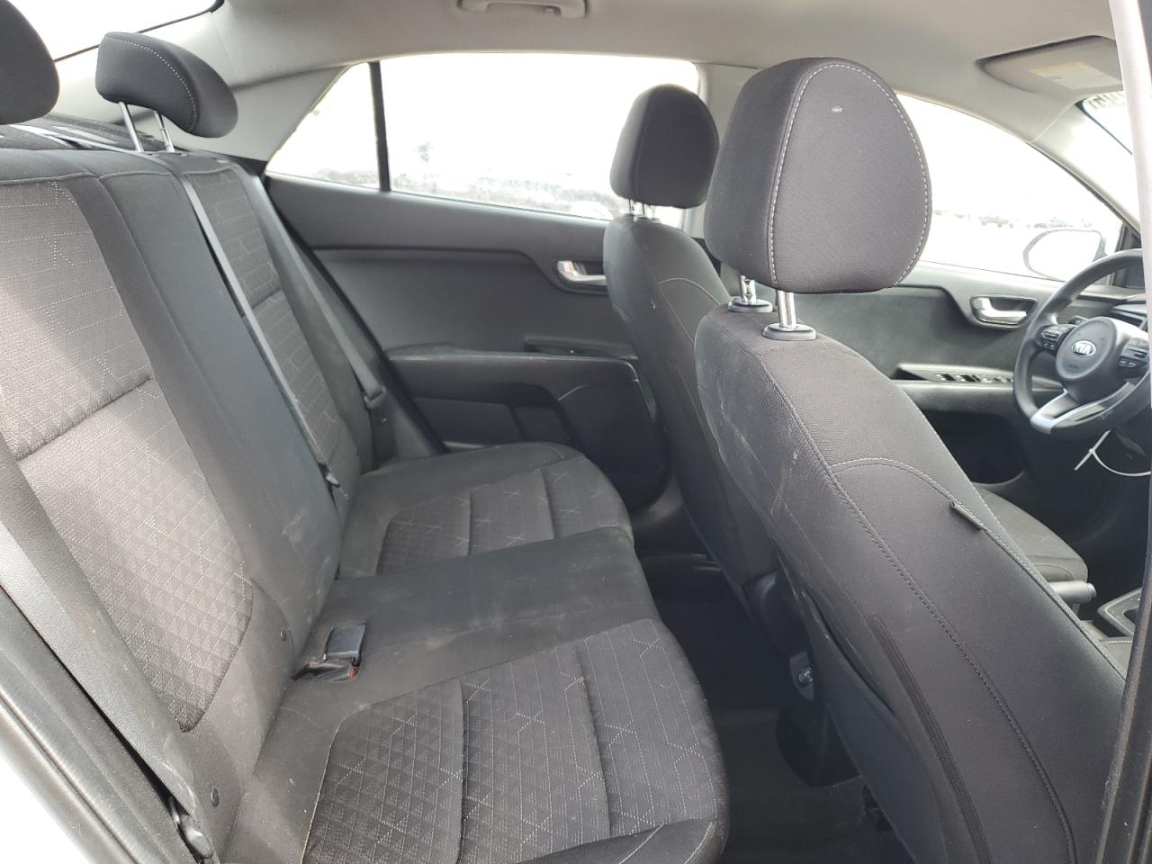 2021 Kia Rio - Image 11