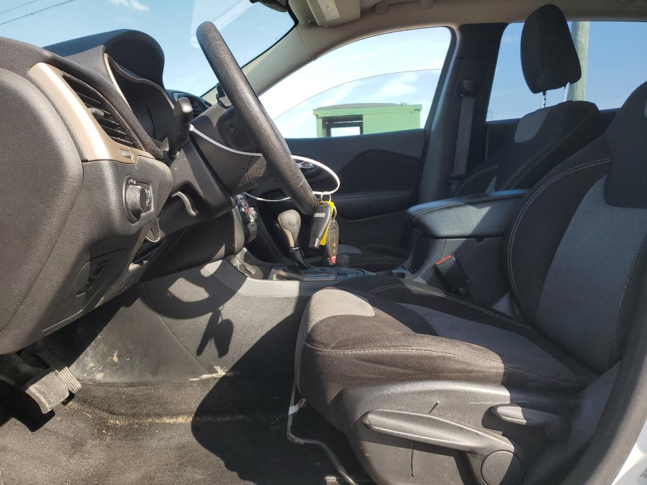 2016 Jeep Grand Cherokee - Image 7