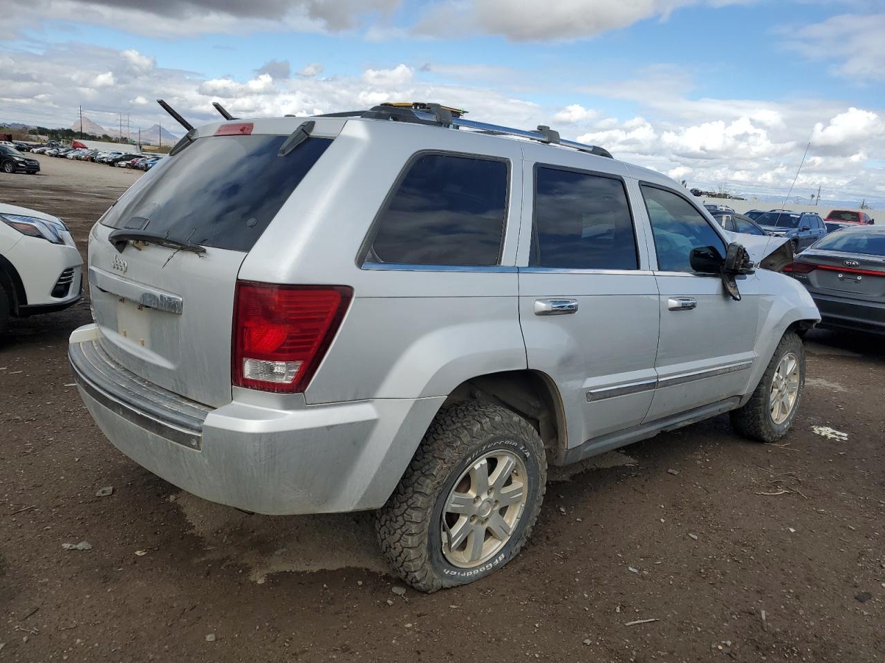 2010 Jeep Grand Cherokee - Image 3