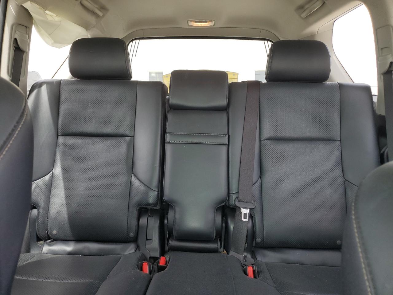 2013 Lexus GX - Image 10