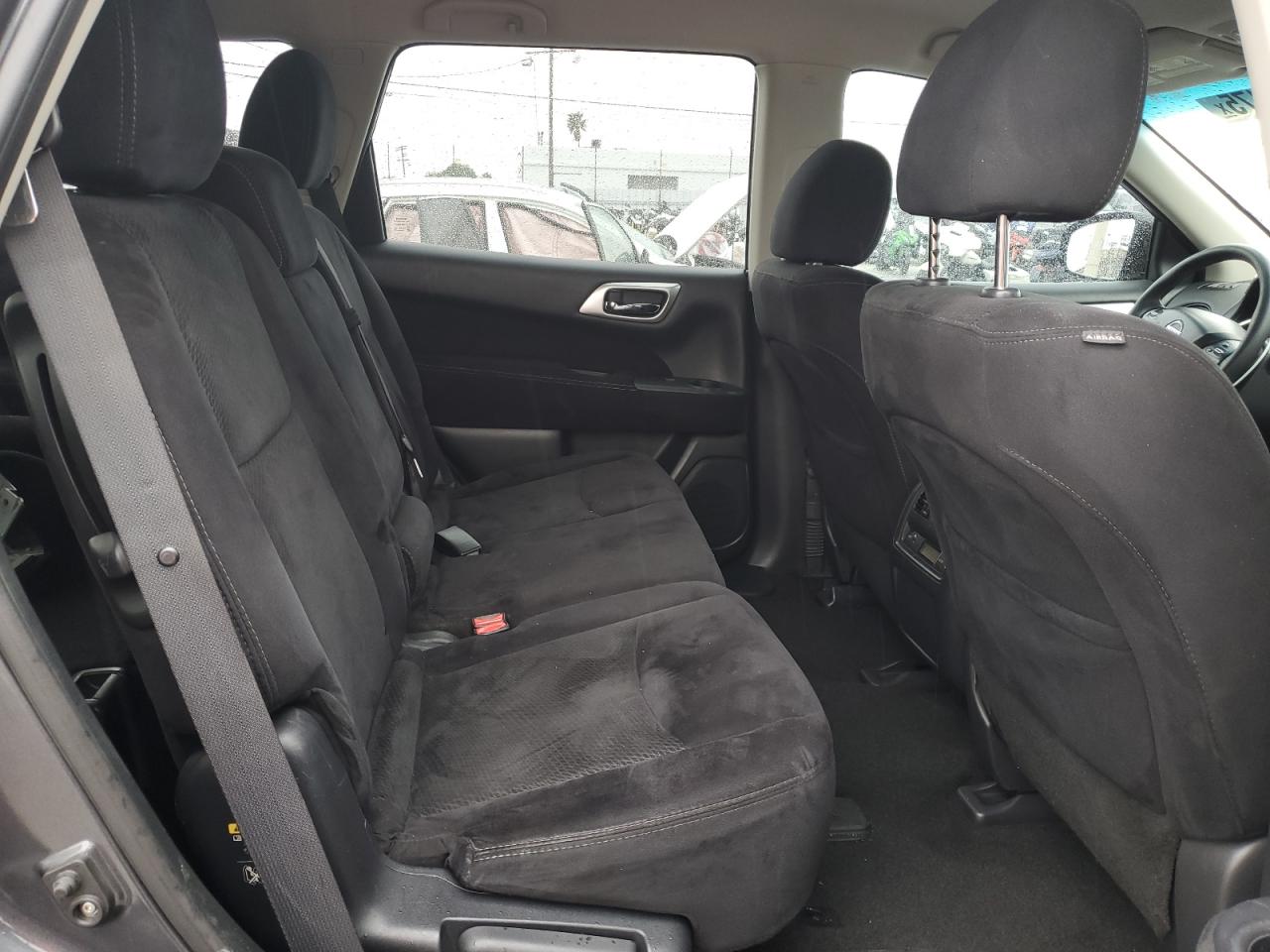2014 Nissan Pathfinder - Image 12