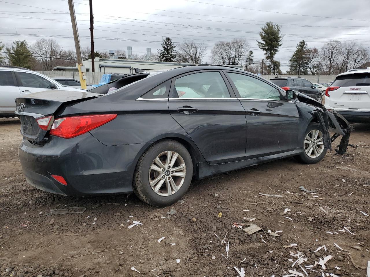 2014 Hyundai Sonata - Image 3