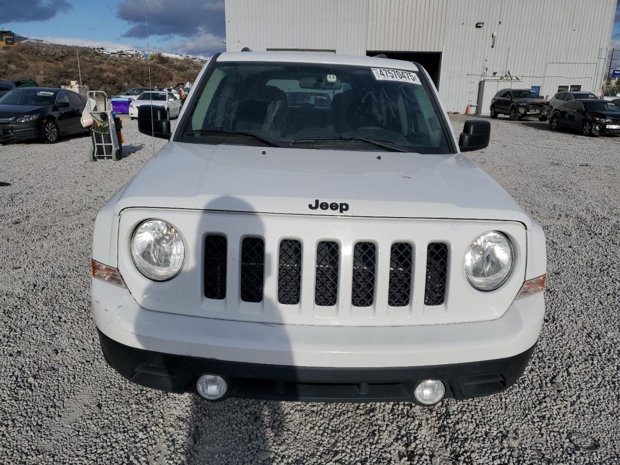 2015 Jeep Liberty (Patriot) - Image 5