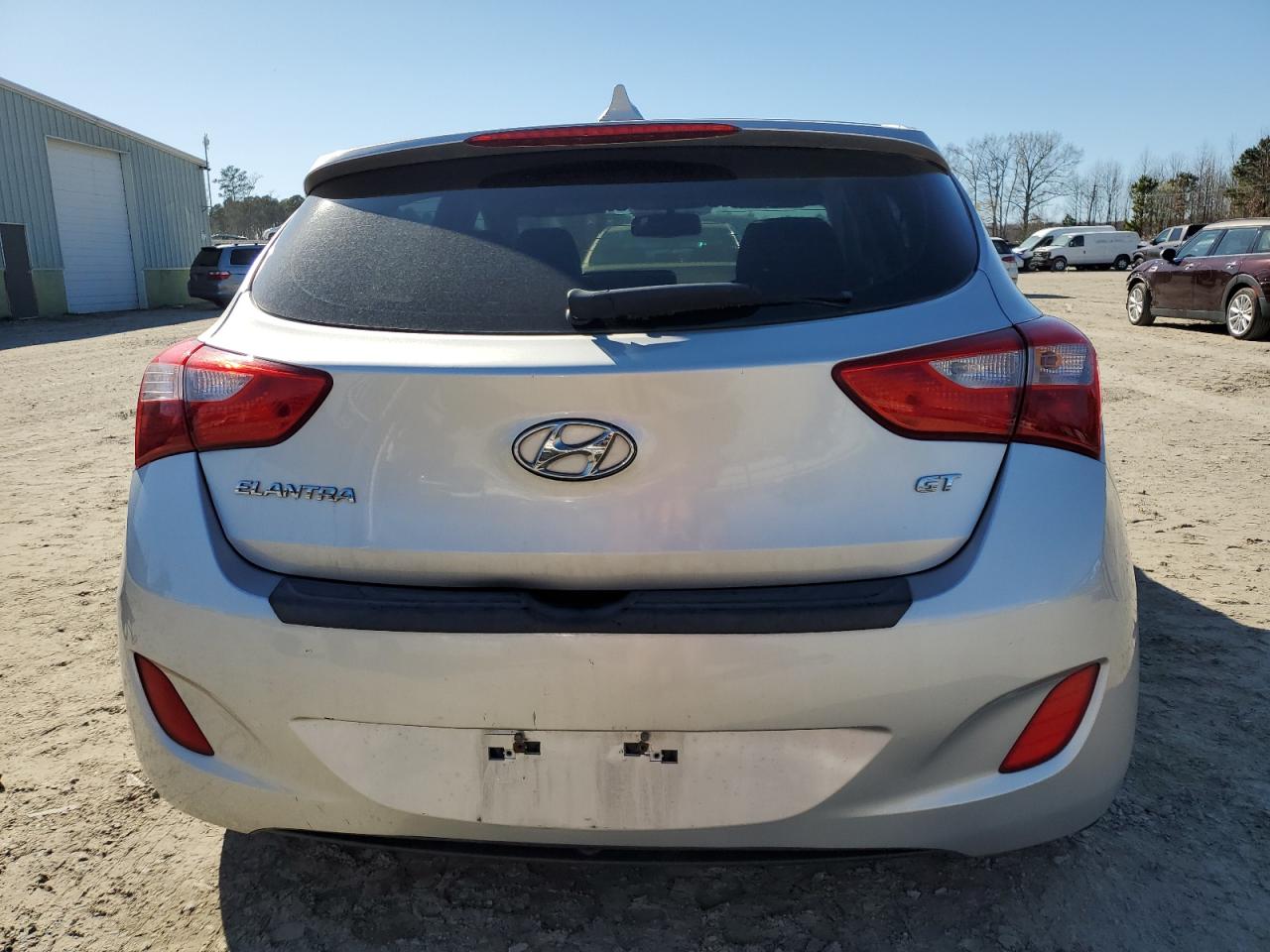2013 Hyundai Elantra - Image 6