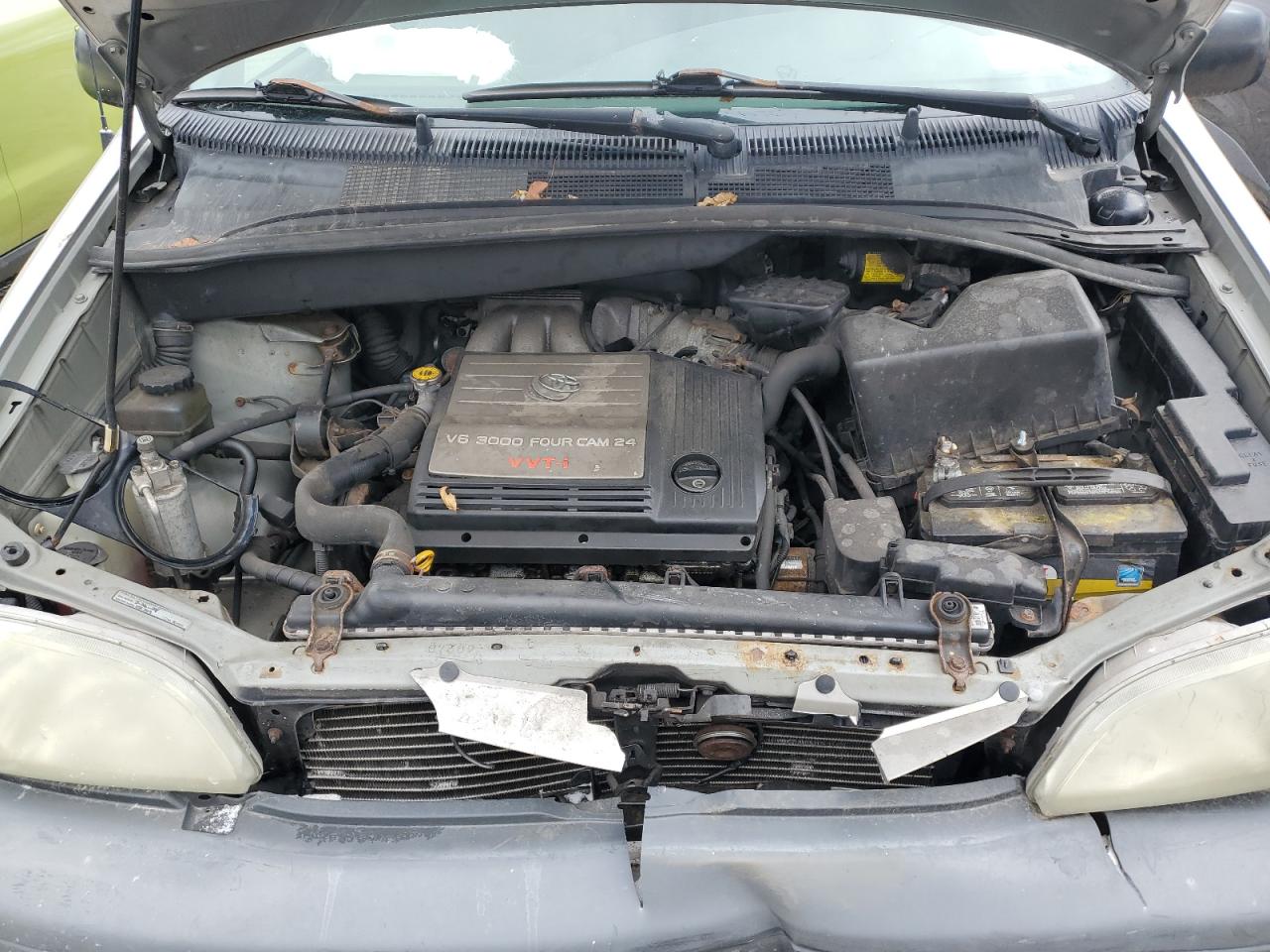 2002 Toyota Sienna - Image 12