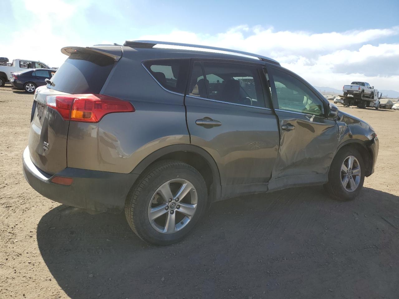 2015 Toyota RAV 4 - Image 3