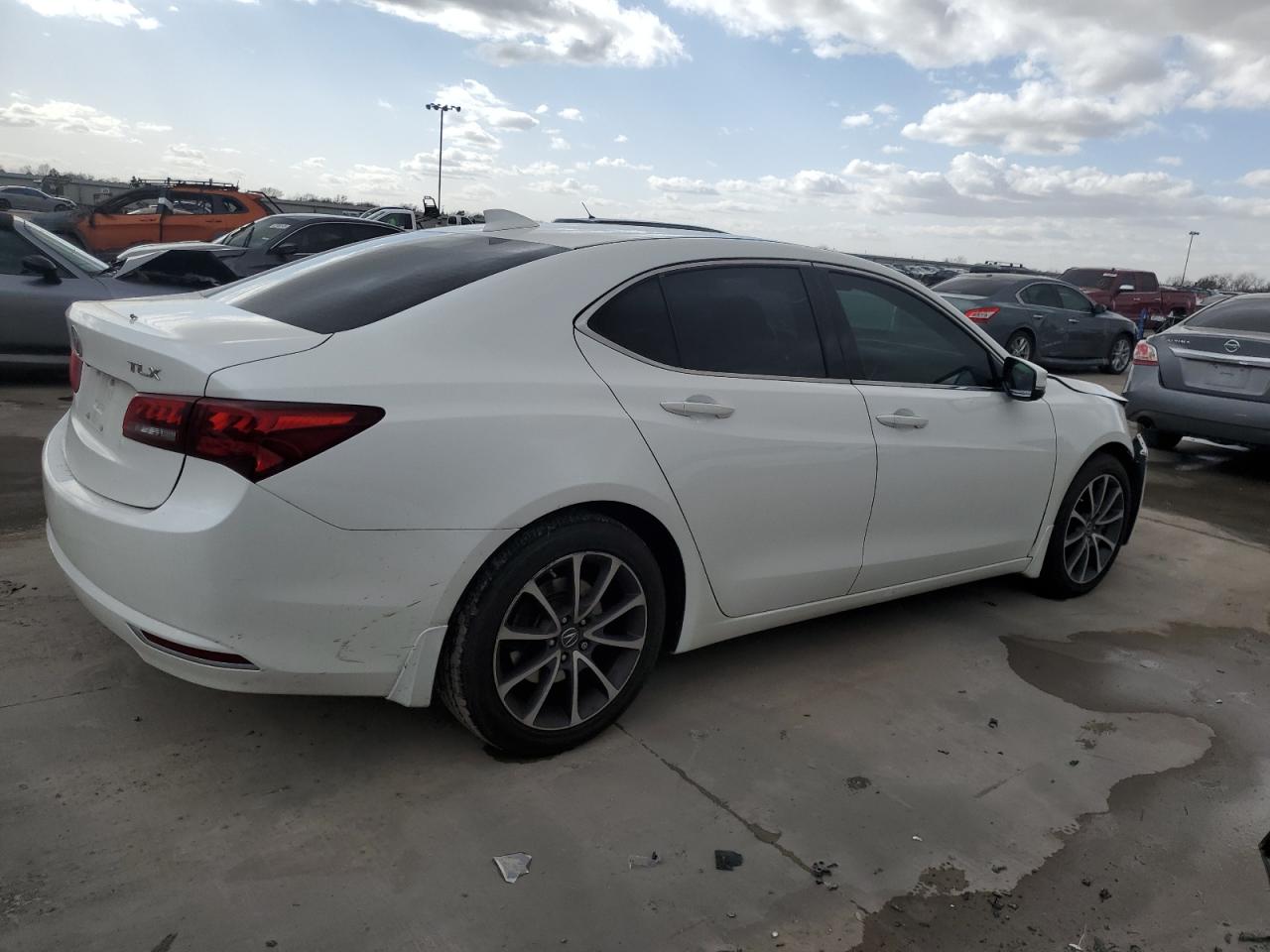 2015 Acura TLX - Image 3