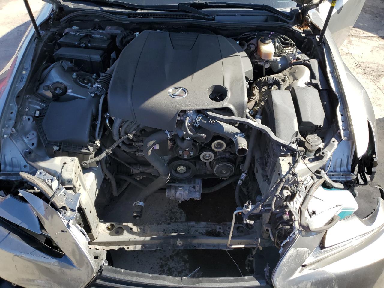 2015 Lexus IS - Image 11