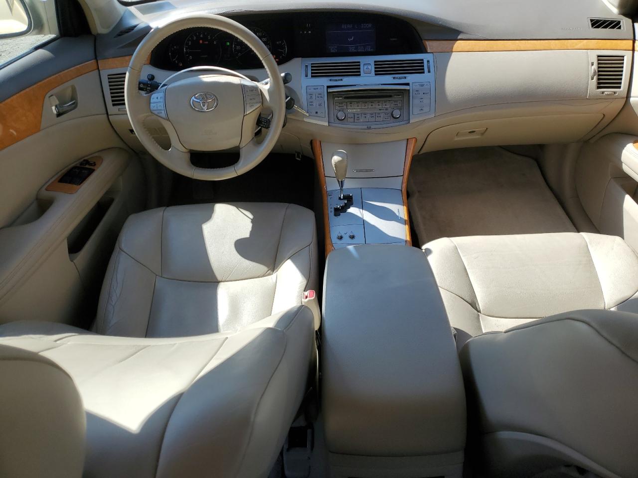 2007 Toyota Avalon - Image 8