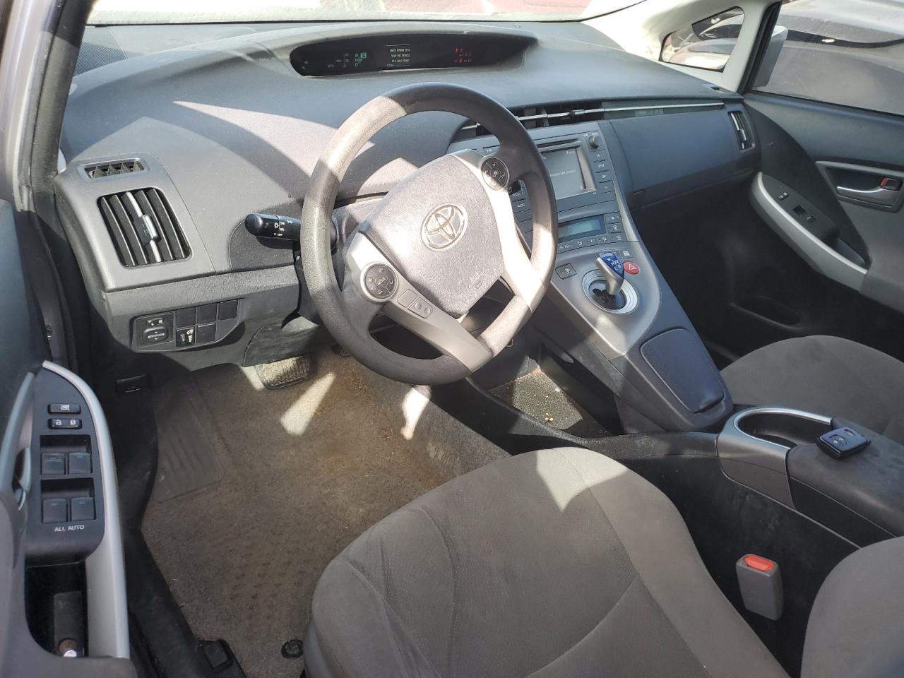 2014 Toyota Prius - Image 8