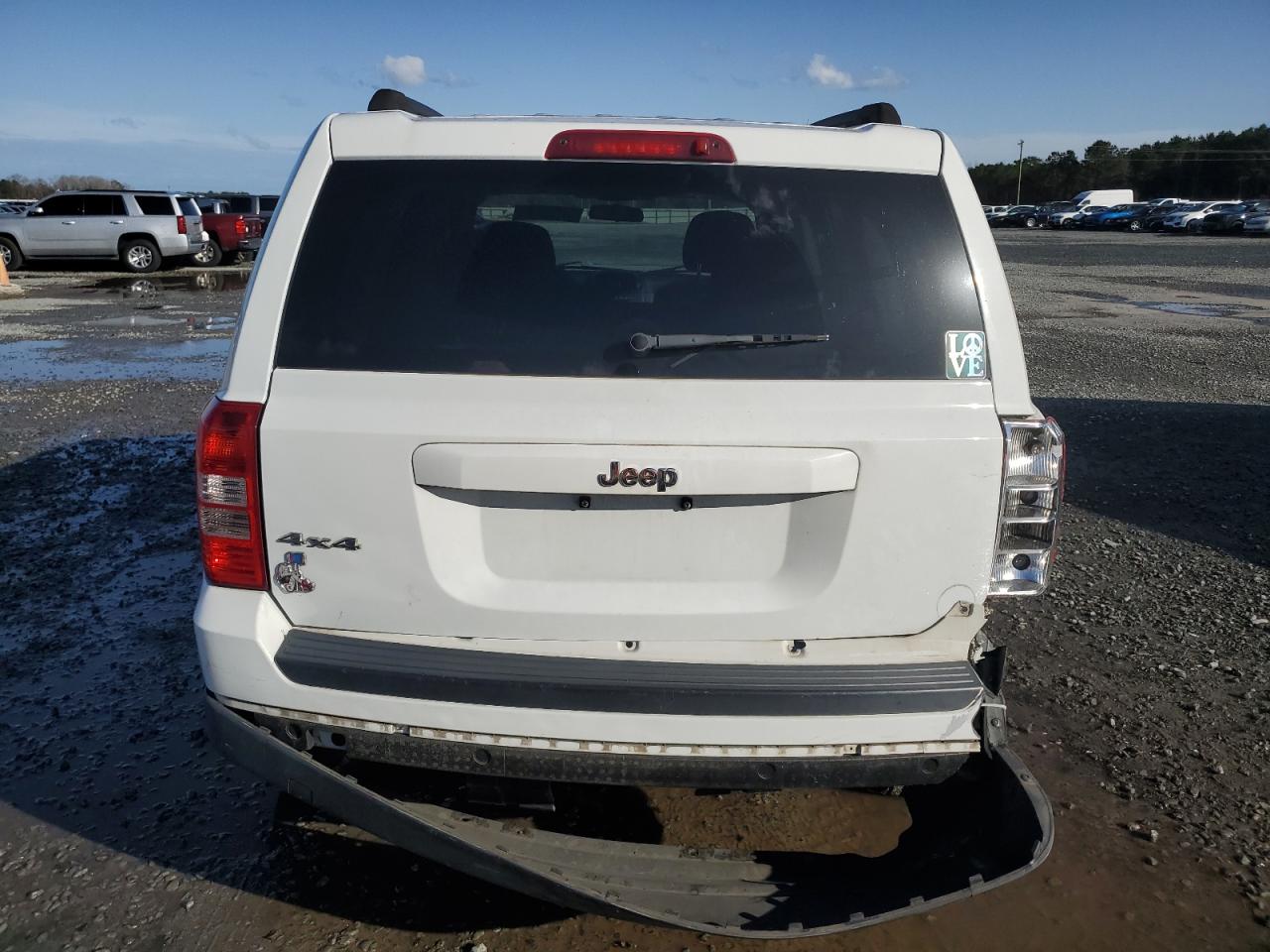 2014 Jeep Liberty (Patriot) - Image 6