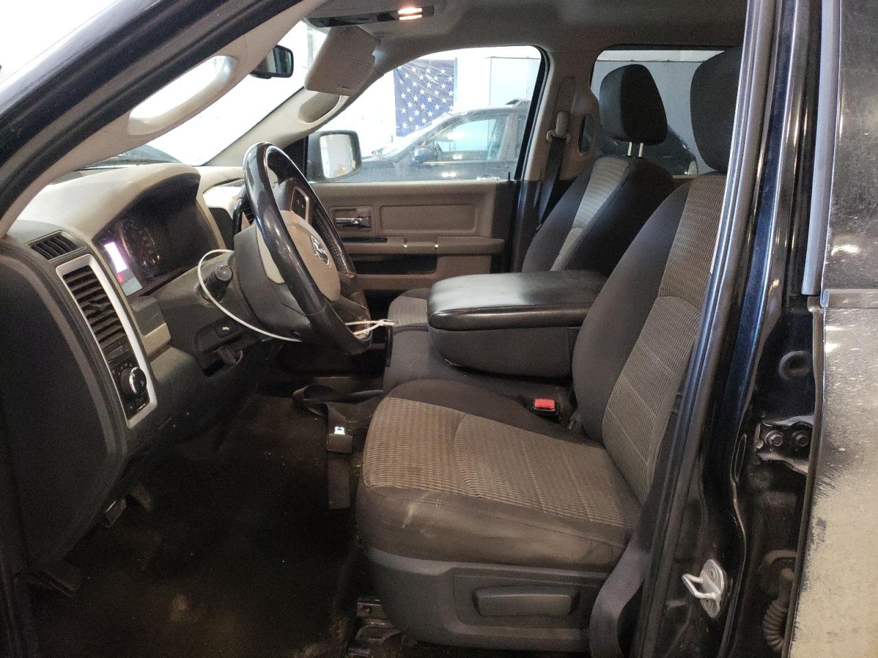 2009 Dodge RAM - Image 7