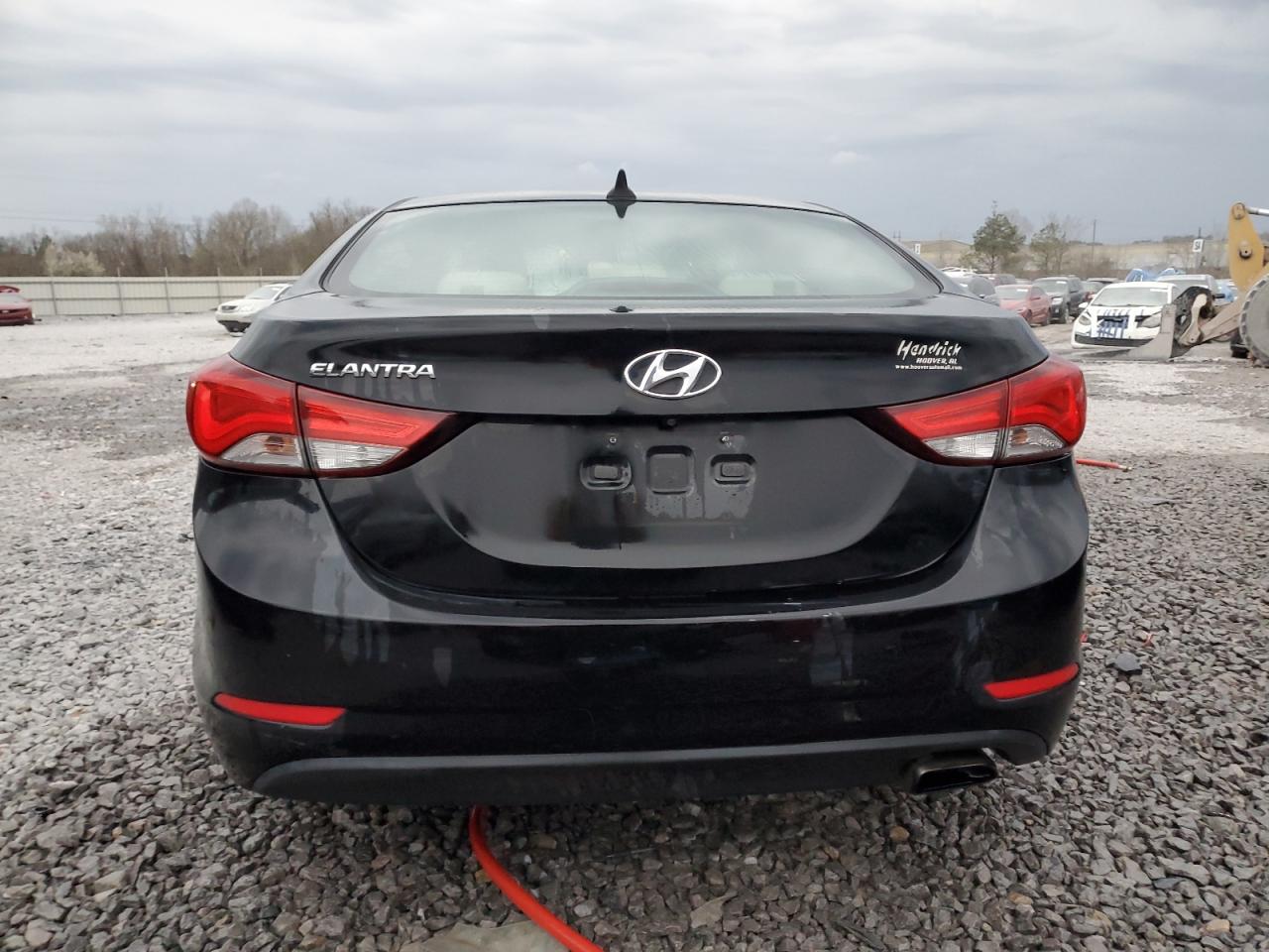 2015 Hyundai Elantra - Image 6