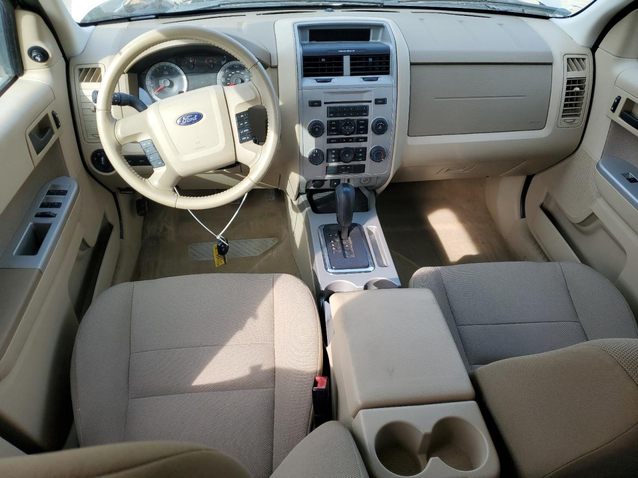 2010 Ford Escape - Image 8