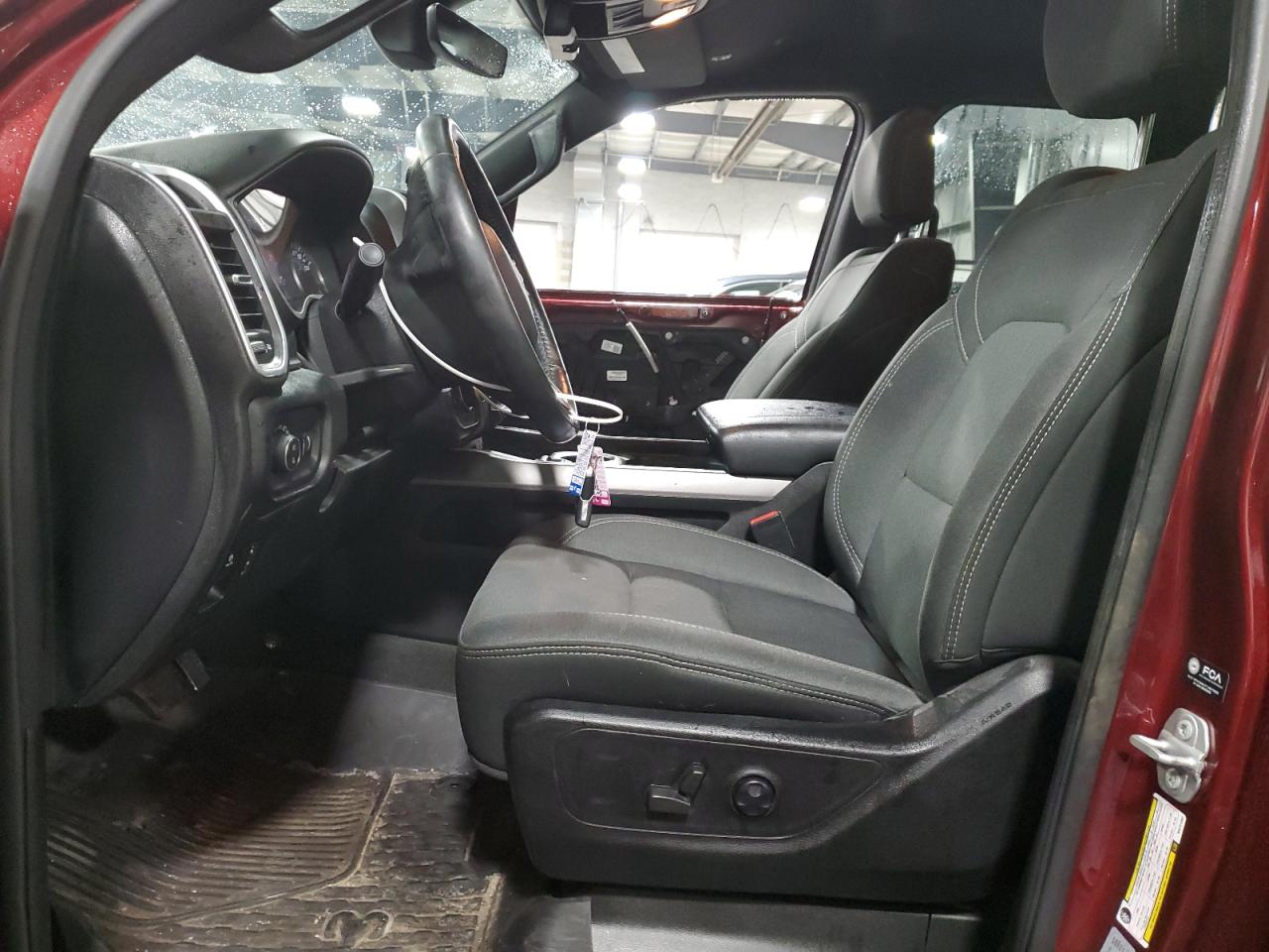 2021 RAM 1500 - Image 7