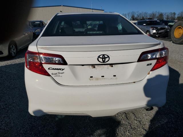  TOYOTA CAMRY 2014 Белы