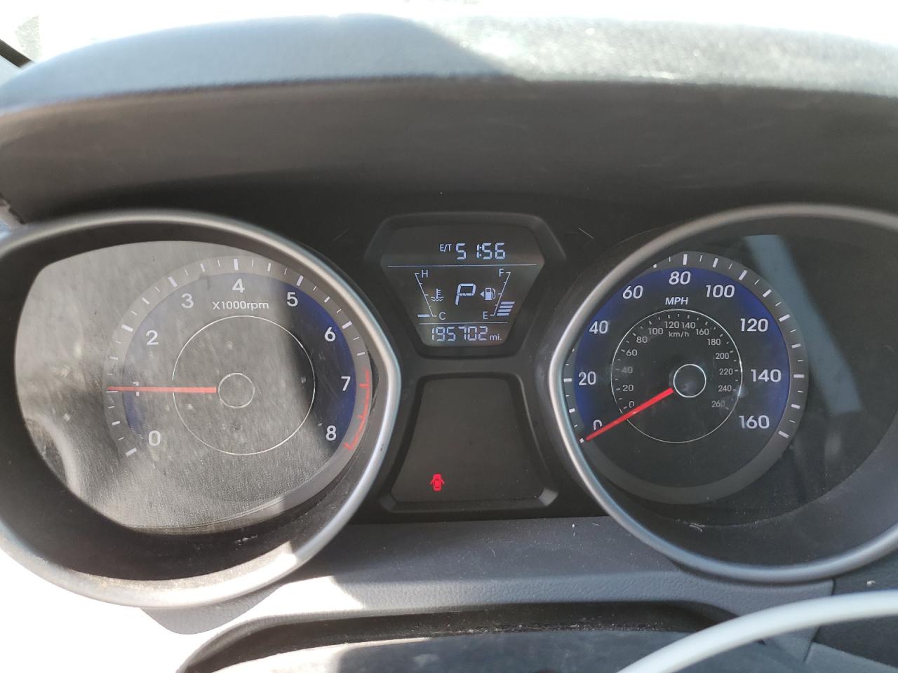 2014 Hyundai Elantra - Image 9